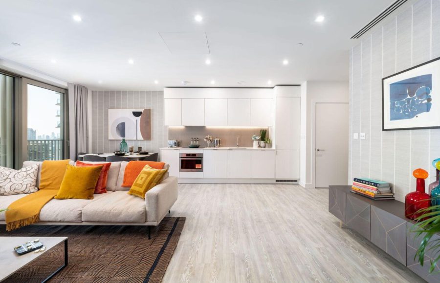 : Tiling To Kitchen Splashbacks & Mastic Works To Apartments In 3 Blocks