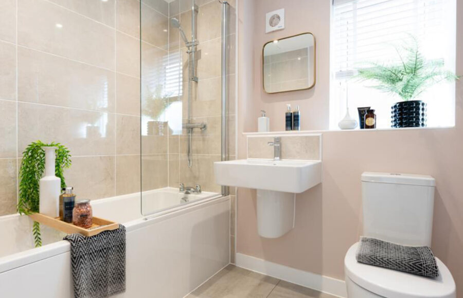 Pembroke Chase, Bedfordshire Bathrooms